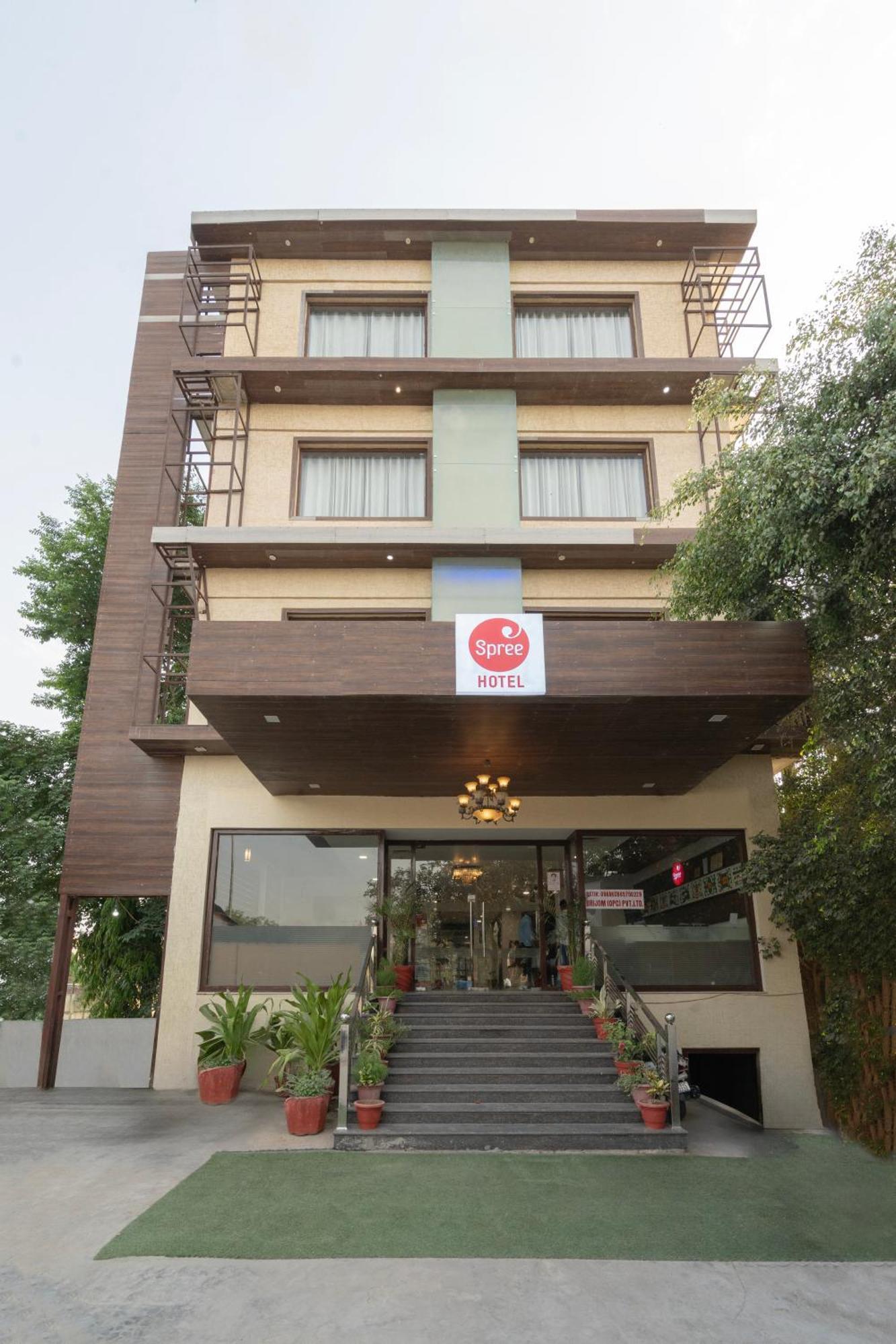 Spree Hotel Agra - Walking Distance To Tajmahal Екстериор снимка