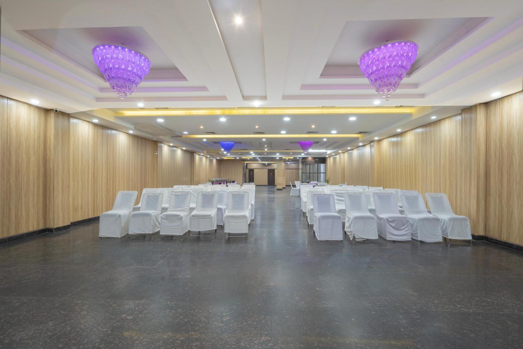 Spree Hotel Agra - Walking Distance To Tajmahal Екстериор снимка